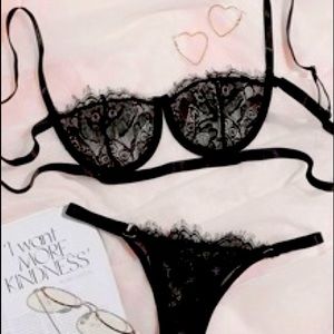 NWOT Lace bra and thong set
